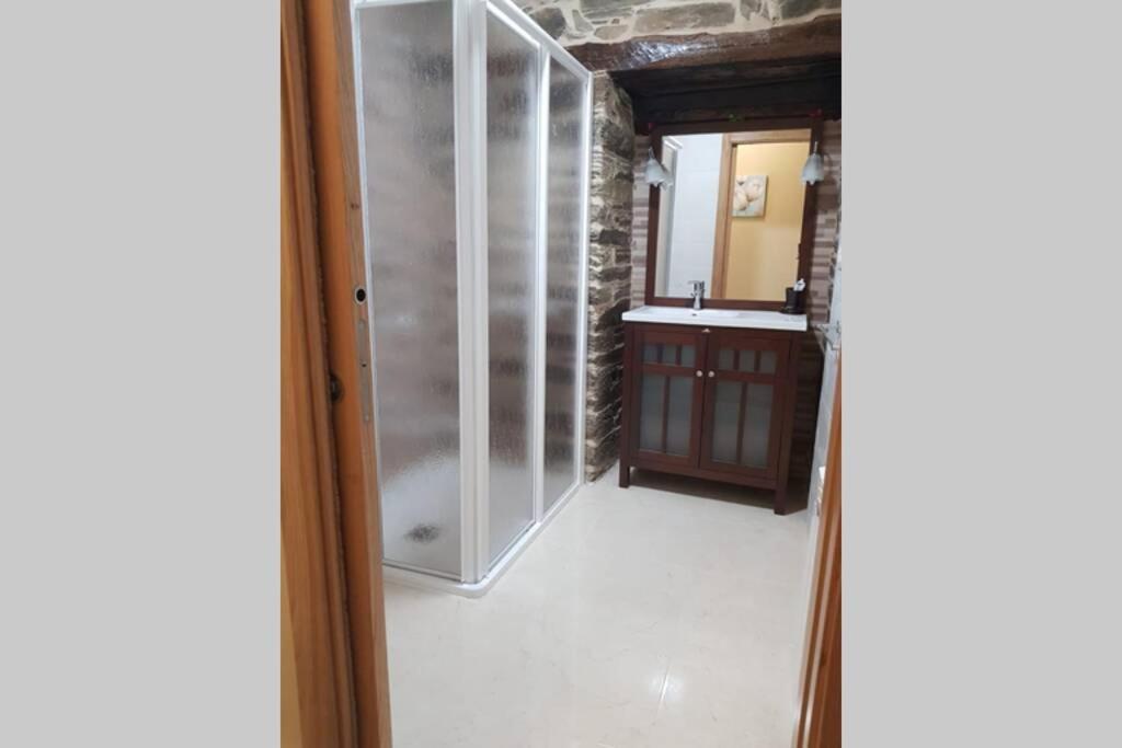 Apartamento Con Vistas Al Rio A Solaina Samos Exterior foto